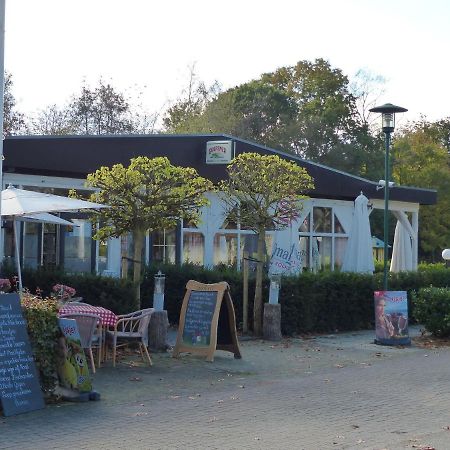Nice Chalet With A Fireplace, Near バールレ・ナッサウ エクステリア 写真